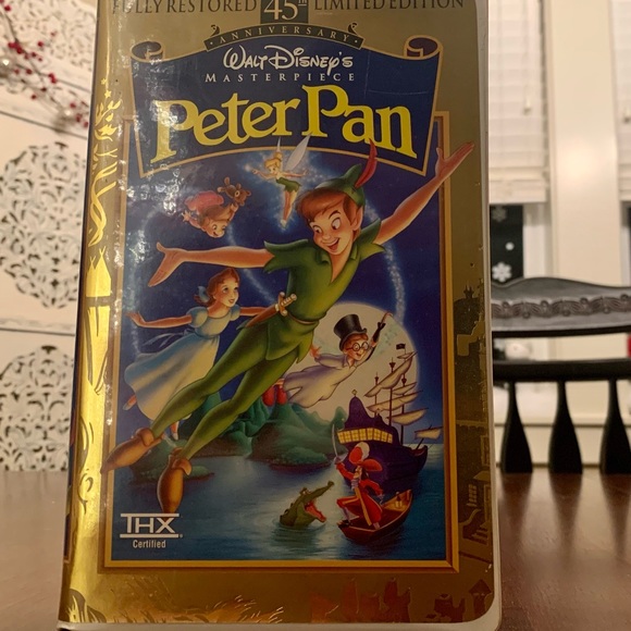 Peter Pan VHS 45th Anniversary Limited Edition Walt Disney Complete Clamshell - Picture 2 of 4